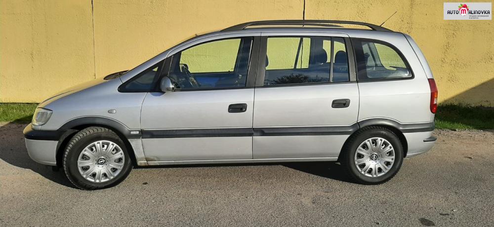 продаётся Opel Zafira A 2003г
