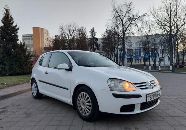 Купить Volkswagen Golf в городе Слуцк
