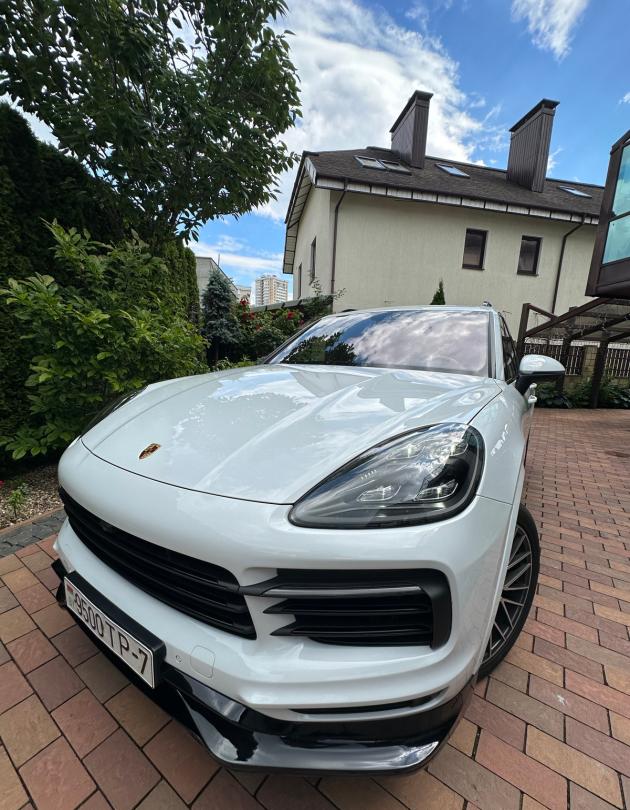 Купить Porsche Cayenne в городе Минск