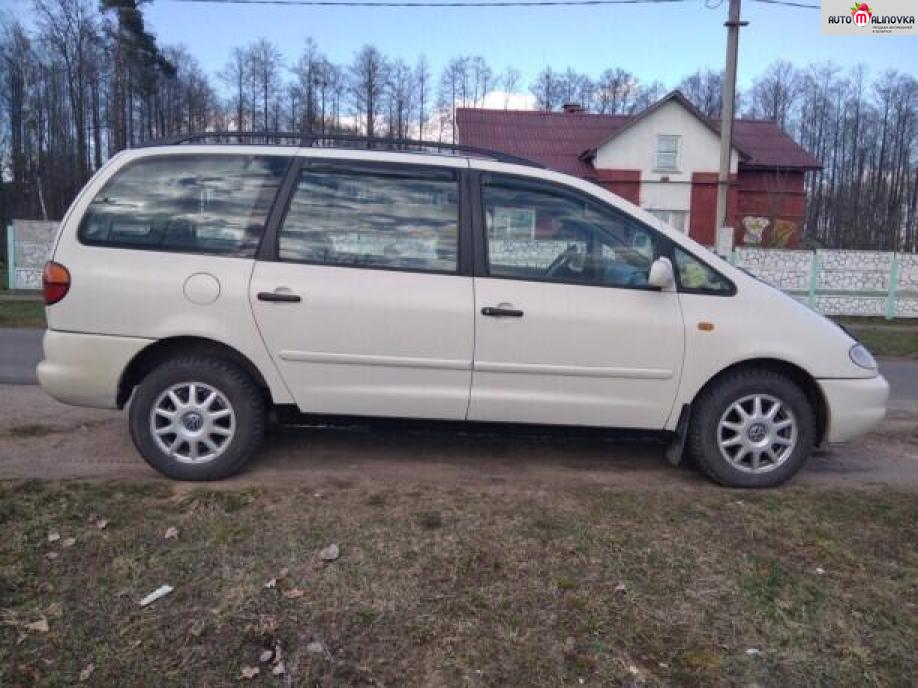 Купить Volkswagen Sharan I в городе Солигорск