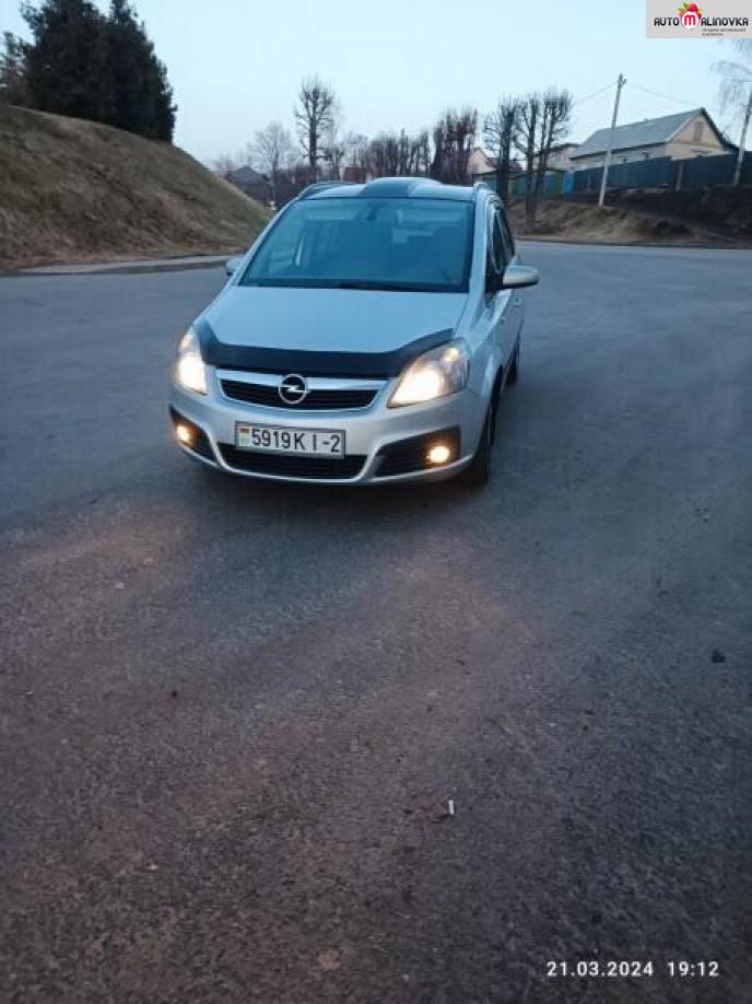 Купить Opel Zafira B в городе Орша