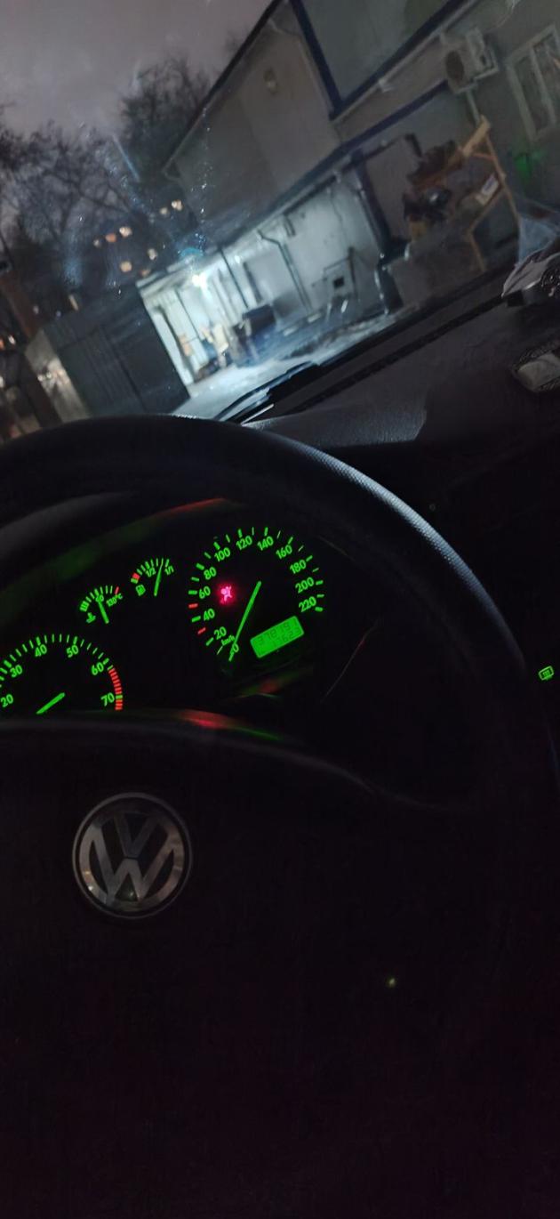 Купить Volkswagen Passat в городе Слоним