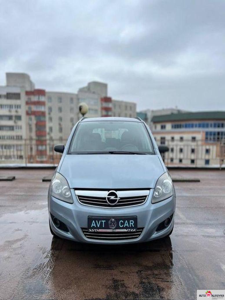 Купить Opel Zafira B Рестайлинг в городе Минск