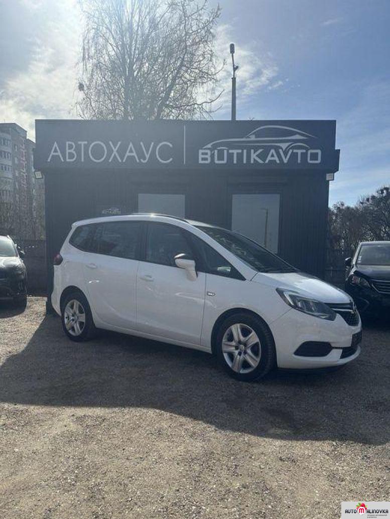 Купить Opel Zafira C Рестайлинг в городе Барановичи