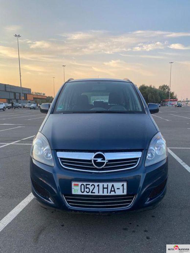 Opel Zafira B Рестайлинг