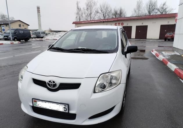Купить Toyota Auris I в городе Слуцк