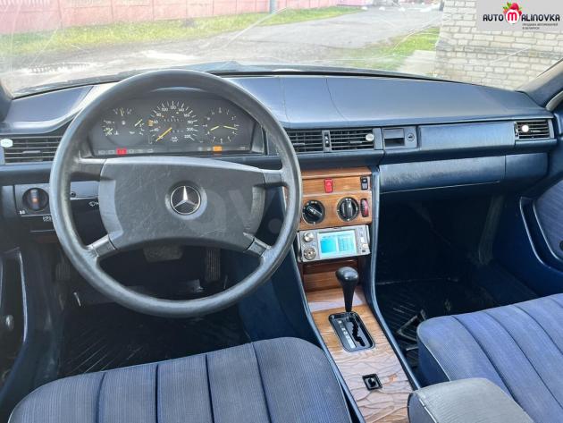 Mercedes-Benz W124