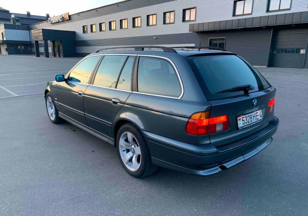 Купить BMW 5 серия в городе Новогрудок