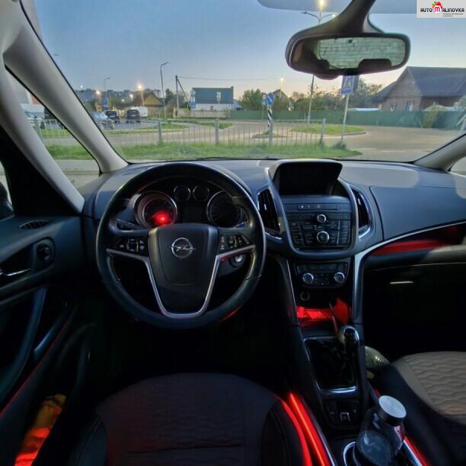 Купить Opel Zafira C в городе Барановичи
