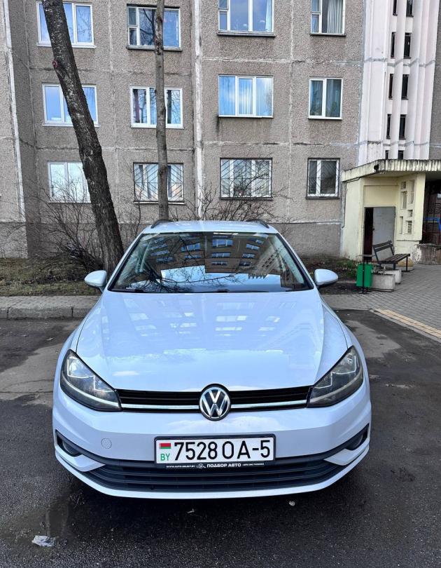 Купить Volkswagen Golf VII Рестайлинг в городе Минск