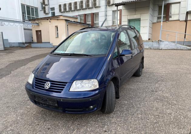 Купить Volkswagen Sharan I Рестайлинг 2 в городе Витебск